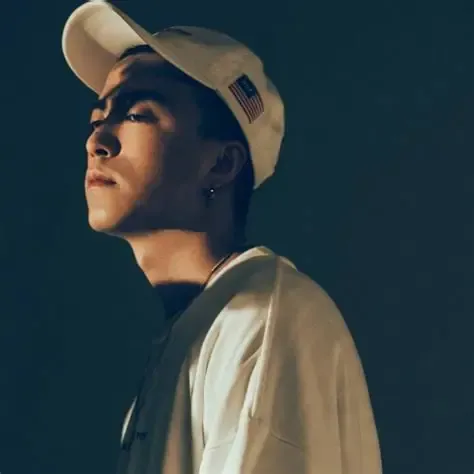 Jony J visual