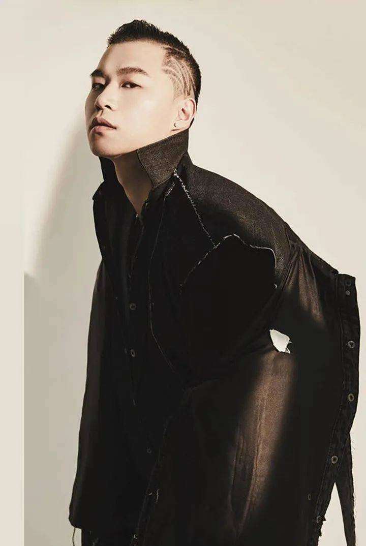 李尔新 visual